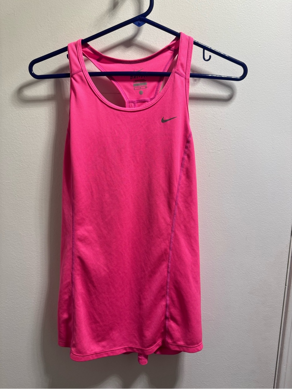 *Nike Women's Sleeveless Athletic Tank - Bright Pink
